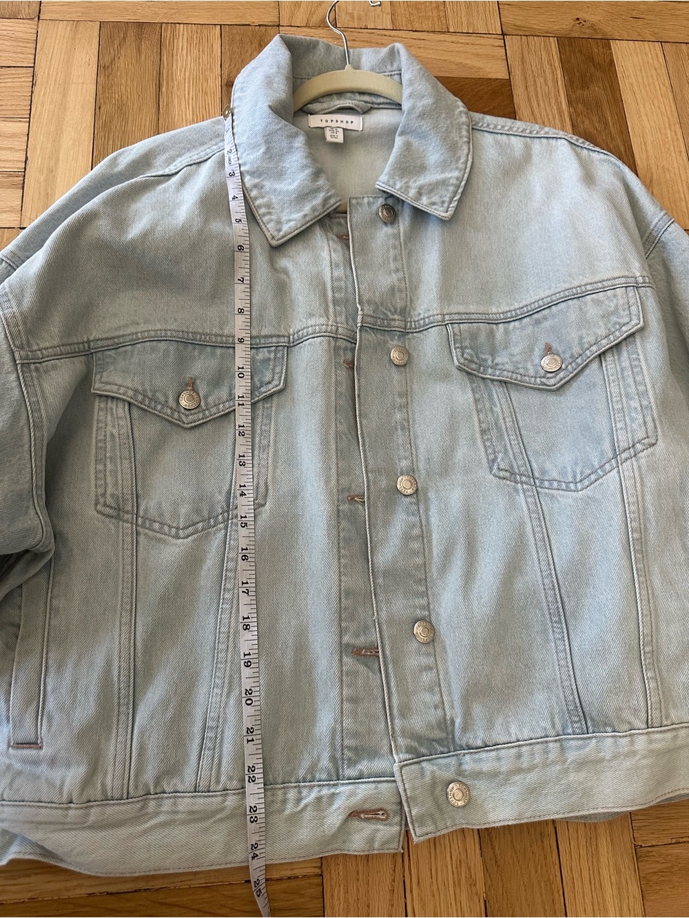 Topshop Light Wash Denim Jacket with voluminous sleeves - Casual Women’s jacket - Picture 6 of 7